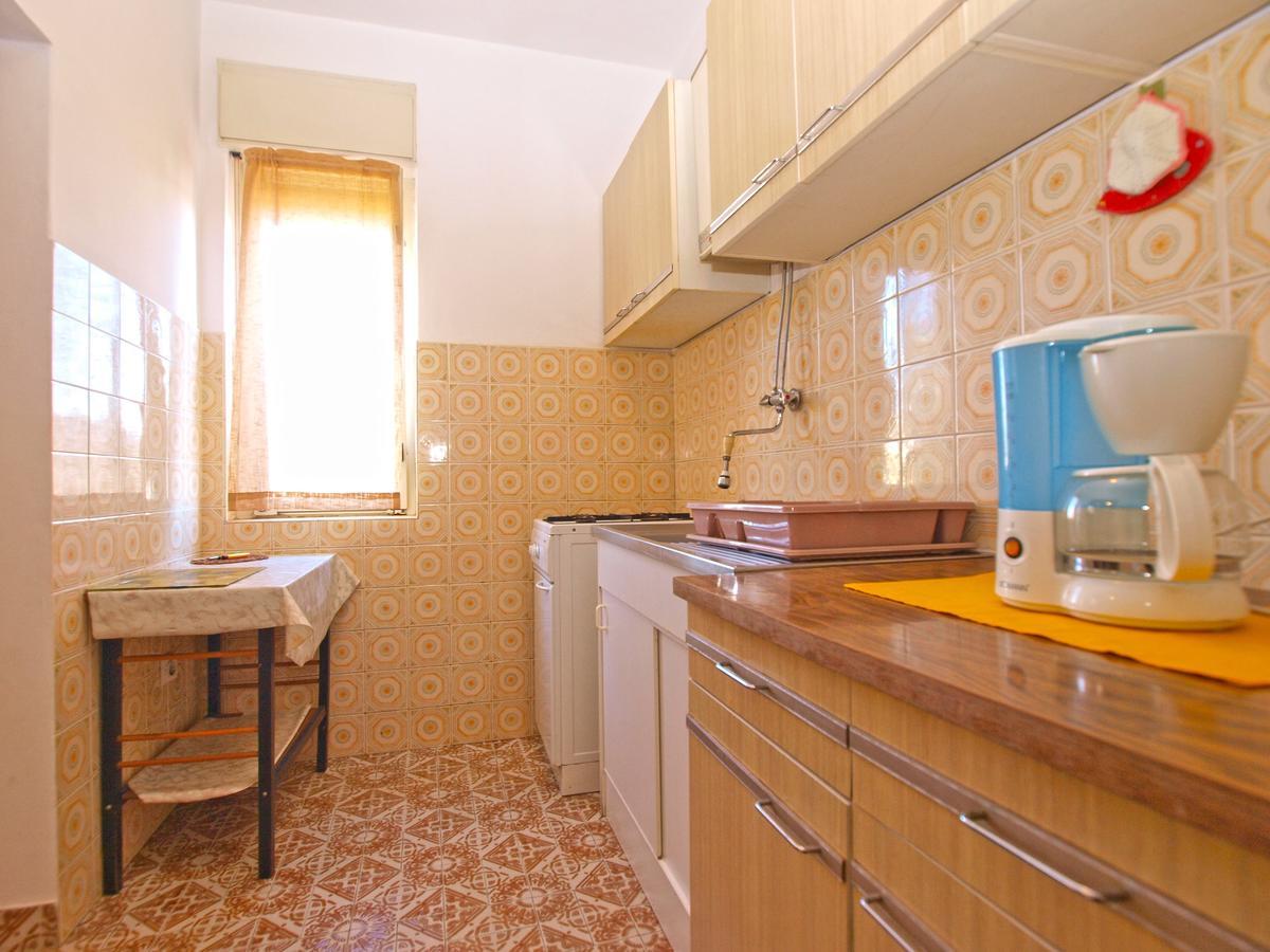 Apartments Mirela 1554 プーラ エクステリア 写真