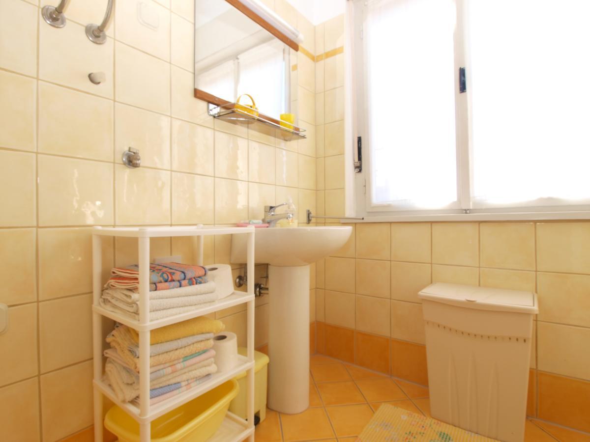 Apartments Mirela 1554 プーラ エクステリア 写真
