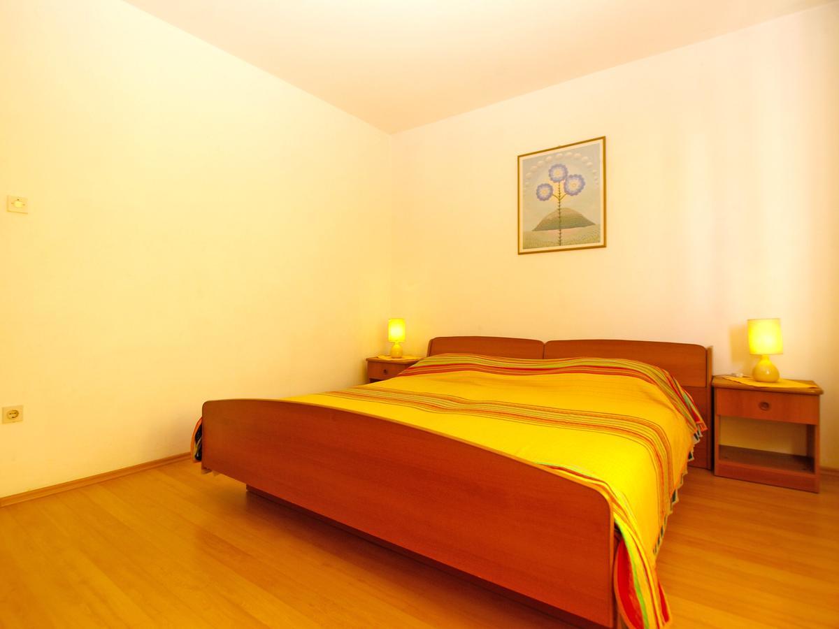 Apartments Mirela 1554 プーラ エクステリア 写真