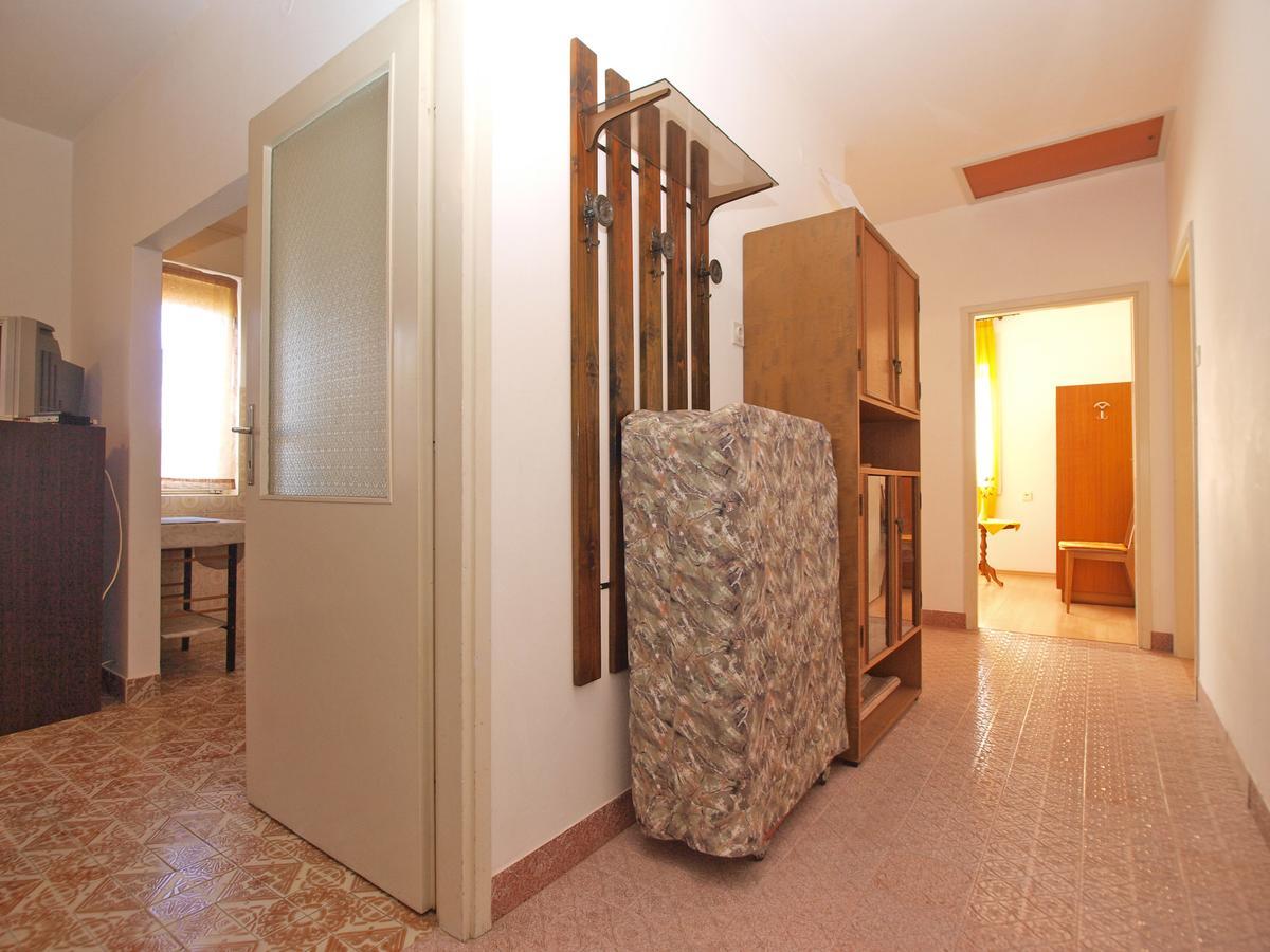 Apartments Mirela 1554 プーラ エクステリア 写真