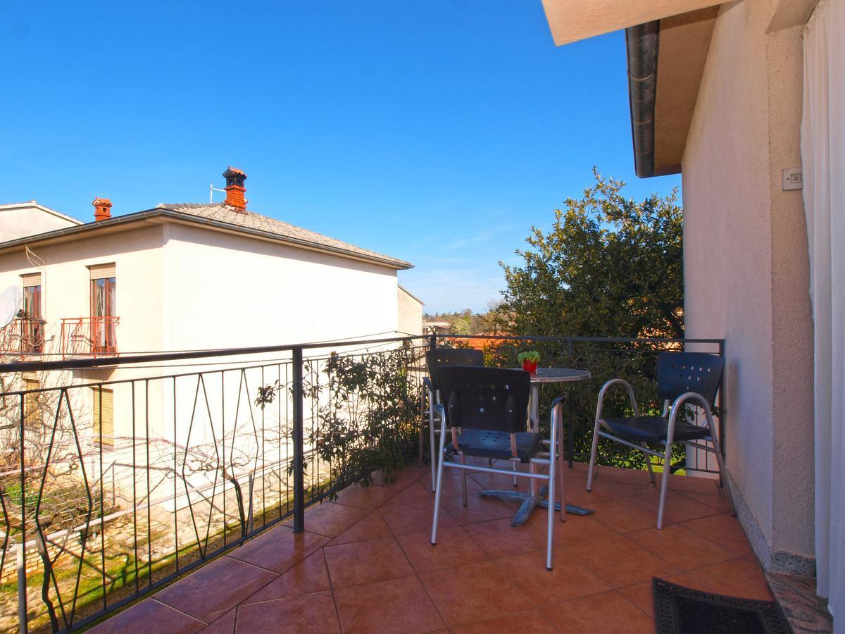 Apartments Mirela 1554 プーラ エクステリア 写真