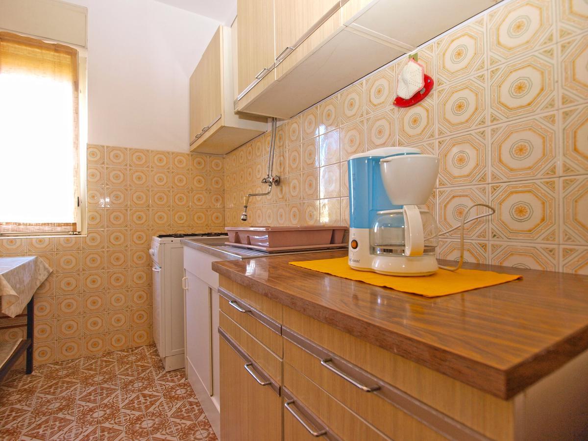 Apartments Mirela 1554 プーラ エクステリア 写真